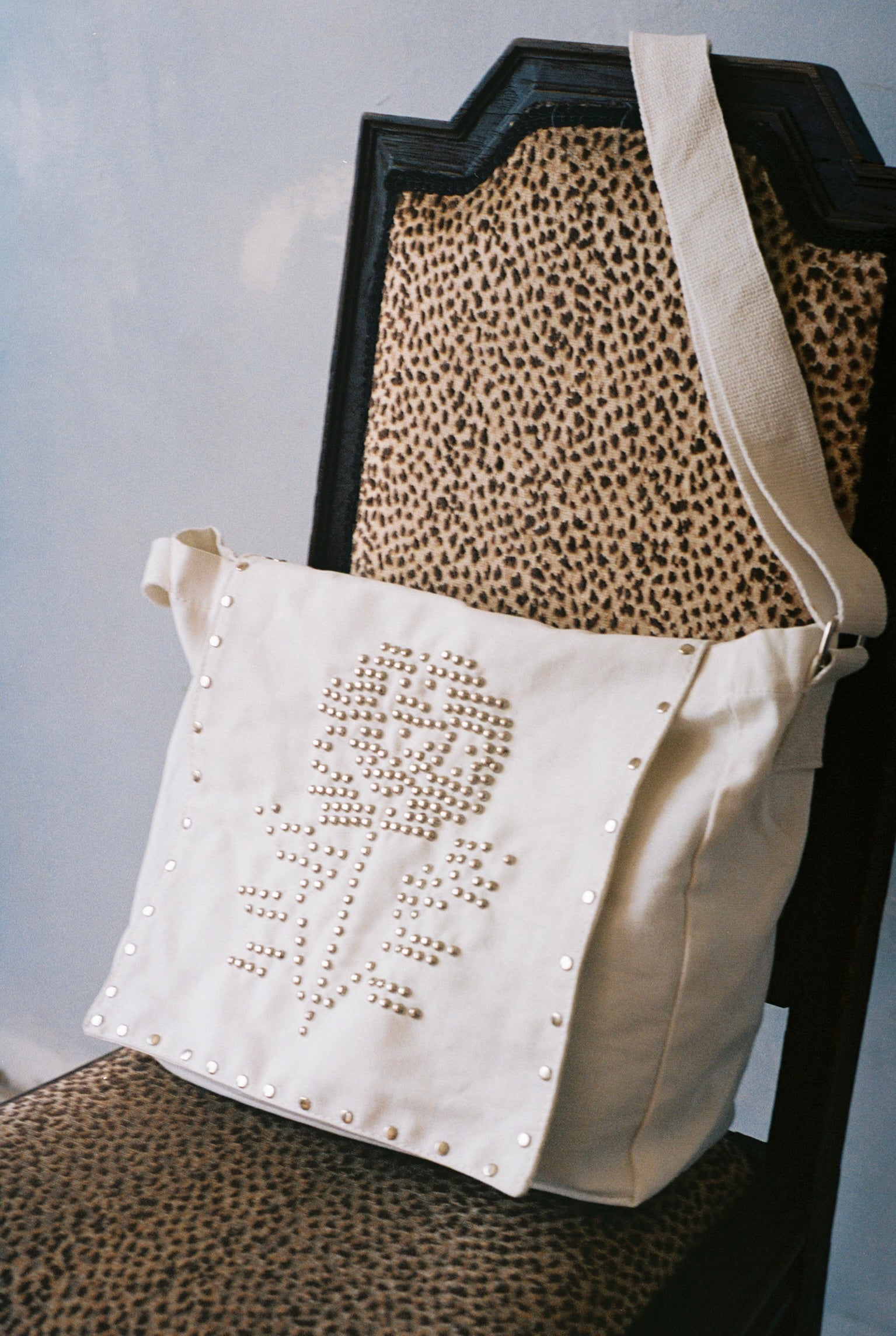 ARABELLA MESSENGER BAG